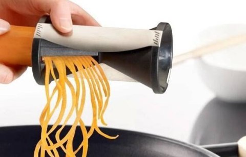 Temperówka spiralna do warzyw dwustronna julienne Temperówka spiralna do warzyw dwustronna julienne