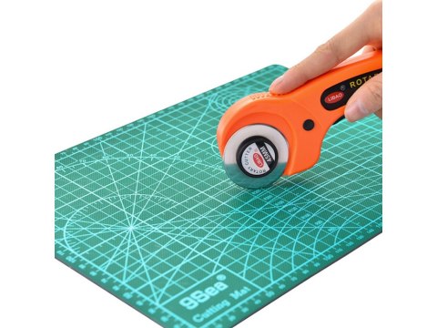 Mata do cięcia samogojąca a4 modelarska dwustronna Mata do cięcia samogojąca a4 modelarska dwustronna