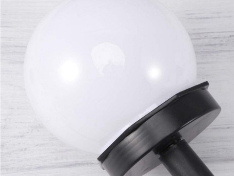 4x lampa solarna ogrodowa kula biała wbijana 10 cm 4x lampa solarna ogrodowa kula biała wbijana 10 cm