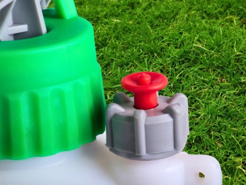 Opryskiwacz ciśnieniowy ręczny ogrodowy spryskiwacz 5 l + pasek na ramię Opryskiwacz ciśnieniowy ręczny ogrodowy spryskiwacz 5 l + pasek na ramię