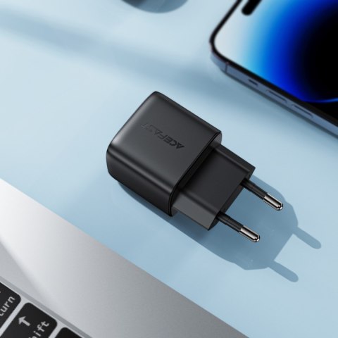 Ładowarka sieciowa z wyświetlaczem USB-A USB-C GaN PD 35W - czarna