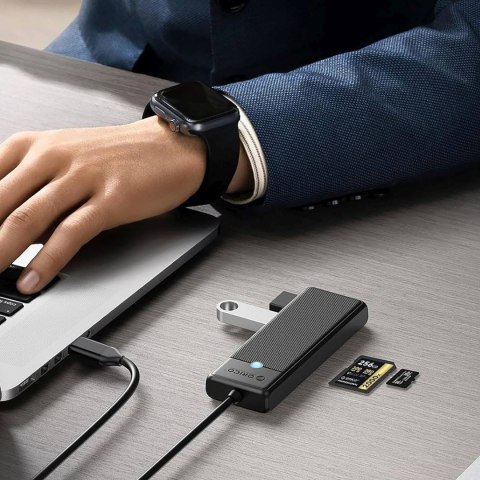 HUB adapter 4-portowy USB-C - USB-A czytnik kart SD microSD 1 m - czarny